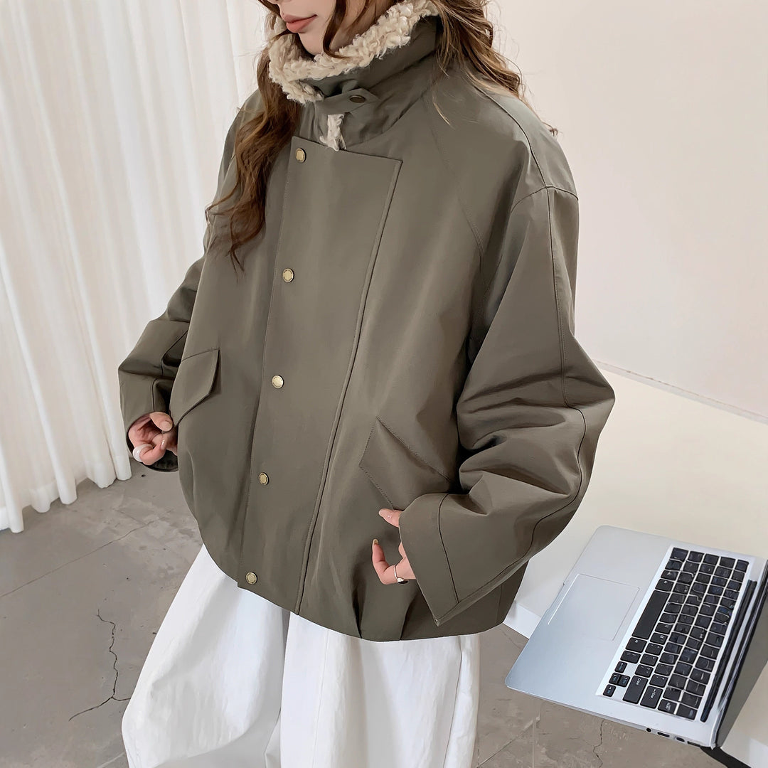Damen Oversize-Kurzjacke mit Teddykragen und Pattentaschen Drune