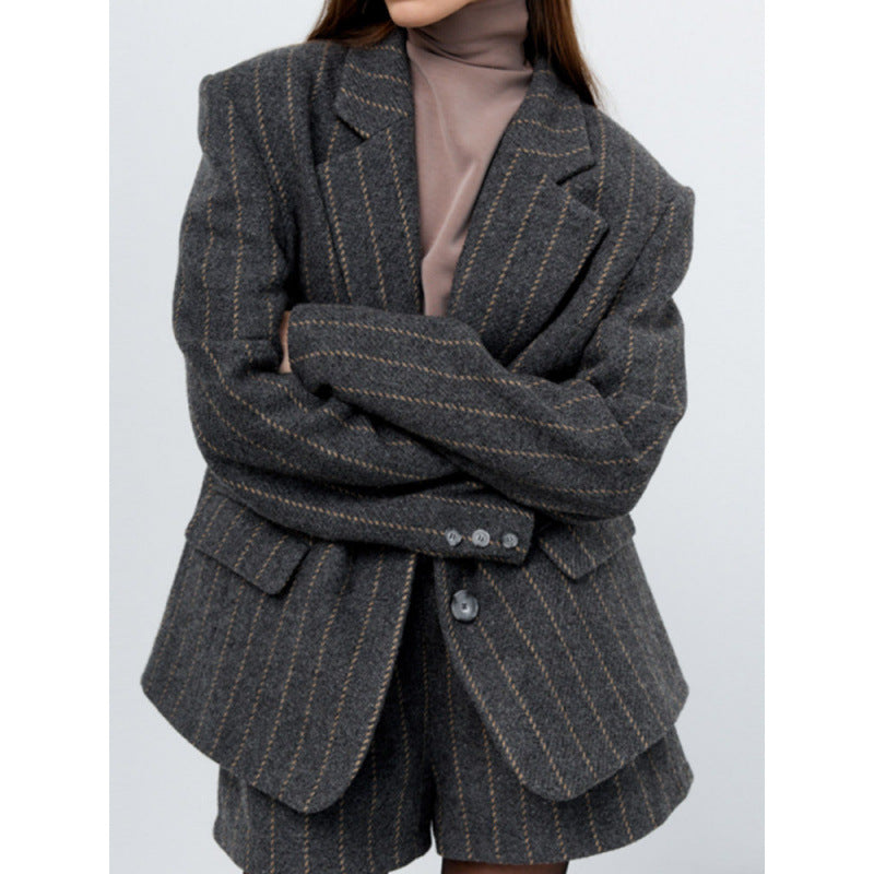 Damen Oversized Blazer mit feinem Nadelstreifen und detailreicher Verarbeitung Drune