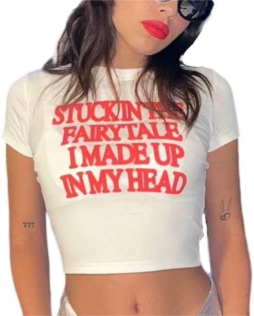 Damen Crop-T-Shirt mit animalistischem Lippenmotiv und auffälligem Schriftzug Drune