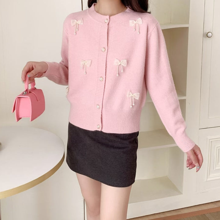 Damen Strickjacke mit Spitzenverzierungen und Knopfdetails Drune