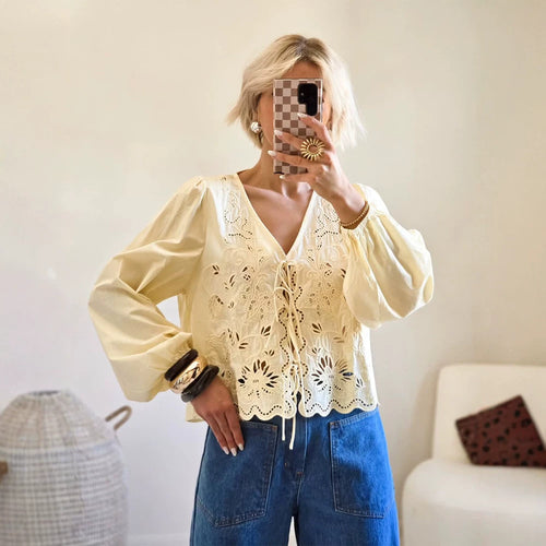 Damen Leichte Broderie-Anglaise-Spitzenbluse mit V-Ausschnitt, Bindeband und Ballonärmeln Drune