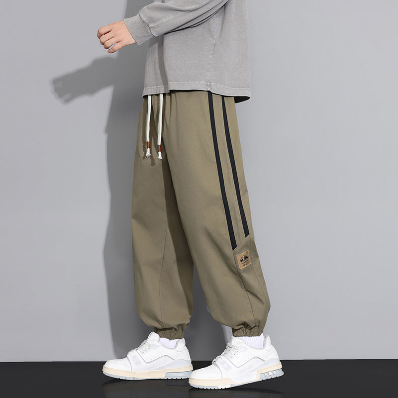Herren Sportliche Freizeithose mit reflektierenden Streifen