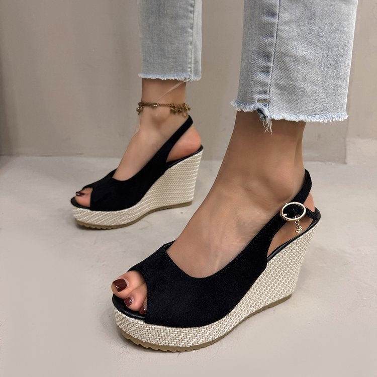 Damen Wedge-Pantoletten mit dekorativem Riemendesign und komfortabler Sohle Drune