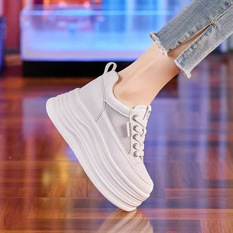 Damen Sportliche Plateausneaker mit atmungsaktiver Obermaterialkombination Drune