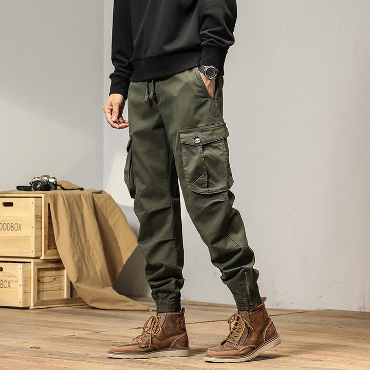 Herren Cargo-Jogginghose im Utility‑Stil mit Tunnelzug, großen Klappentaschen und elastischen Bündchen Drune
