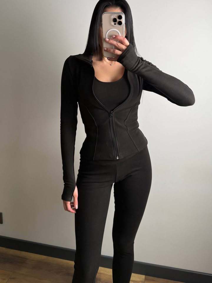Damen Figurbetontes Freizeit-Set mit Reißverschlussjacke und taillenhohen Leggings aus Stretch mit Daumenlöchern Drune