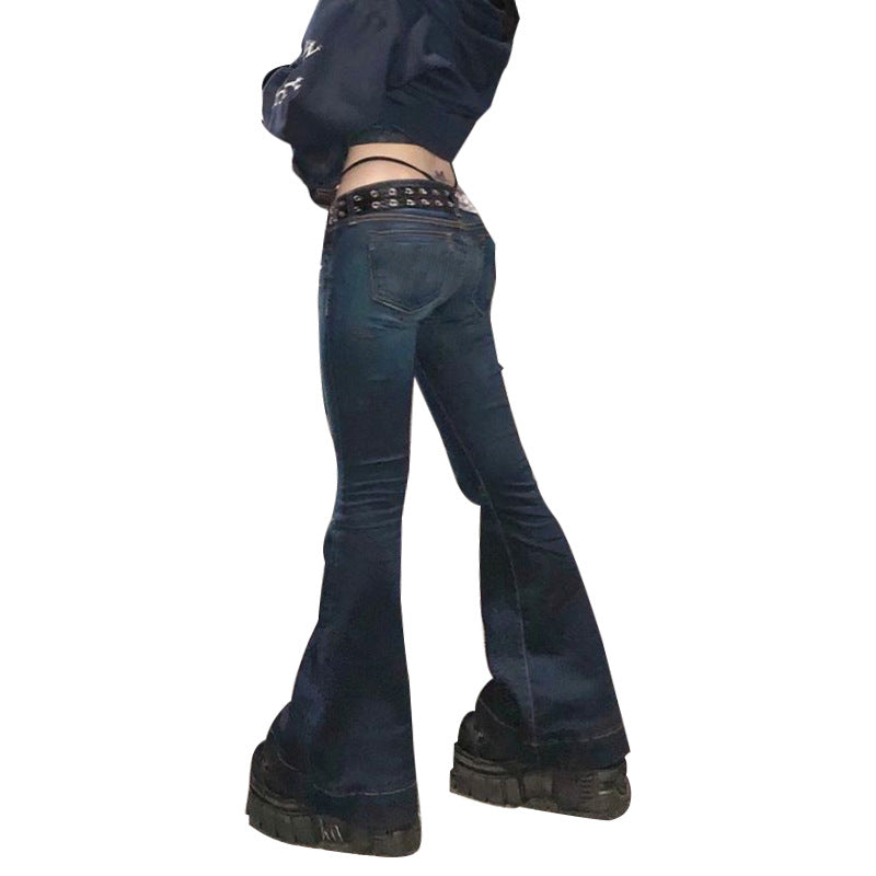 Damen nan tief sitzende Schlagjeans mit schmaler Oberschenkelpartie und weitem Saum Drune