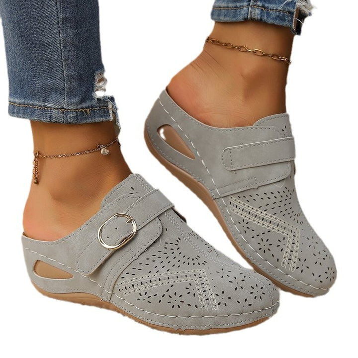 Damen Atmungsaktive Lederimitat-Mules mit ergonomischem Komfortfußbett und Zierschnitt Drune