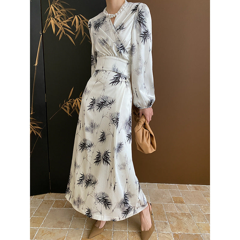 Damen elegantes Maxikleid mit floralem Muster und femininer Silhouette Drune