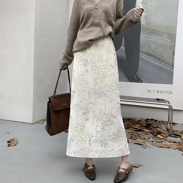 Damen nan Maxirock aus samtartiger Jacquardware mit floralem Relief, hoher Taille und seitlichem Beinschlitz Drune