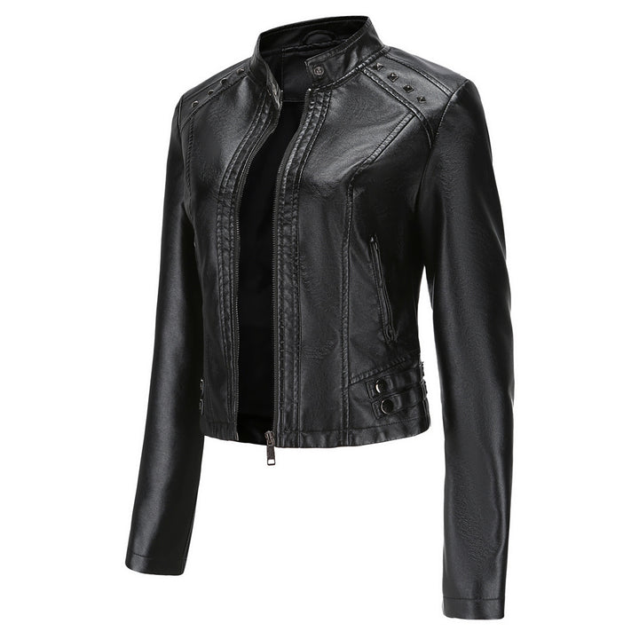 Damen nan kurze taillierte Kunstlederjacke mit Nietenbesatz und Stehkragen Drune