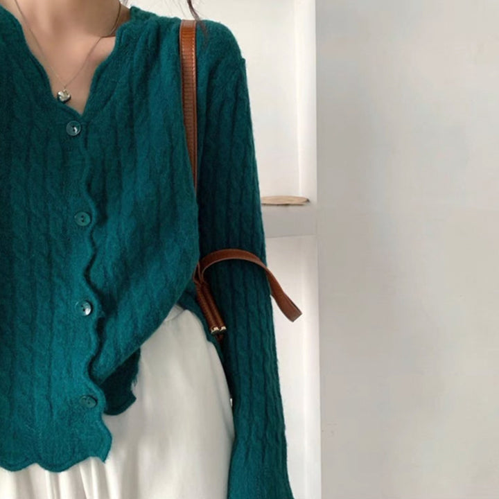Damen Strickjacke mit strukturiertem Zopfmuster und eleganten Knopfdetails Drune