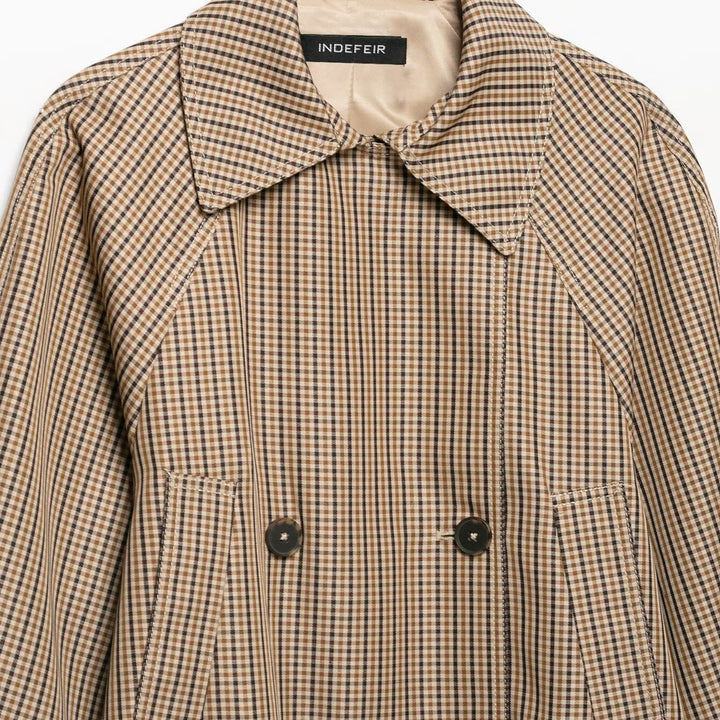 Damen Kurz-Trenchjacke im Glencheck mit kastiger Silhouette, Bindegürtel und Raglanärmeln Drune