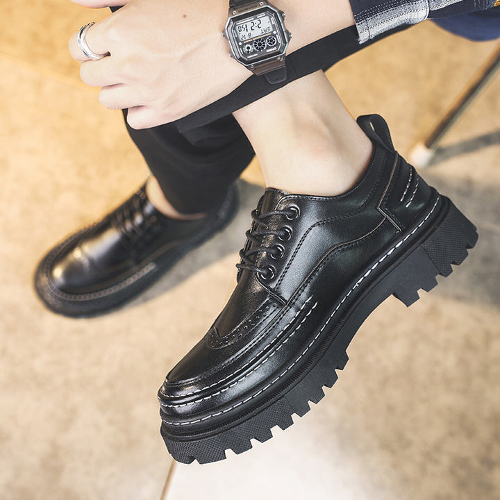 Herren Plateau-Derby mit Brogue-Details und profilierter Gummisohle Drune