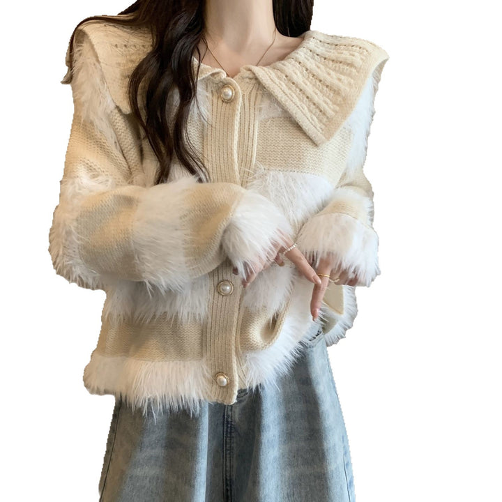 Damen Strickjacke mit geflochtenem Kragen und Kunstfellapplikationen Drune