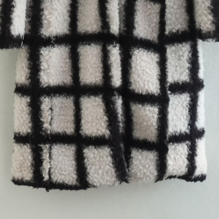 Damen Taillierter Teddy-Mantel mit Karomuster und Reverskragen Drune