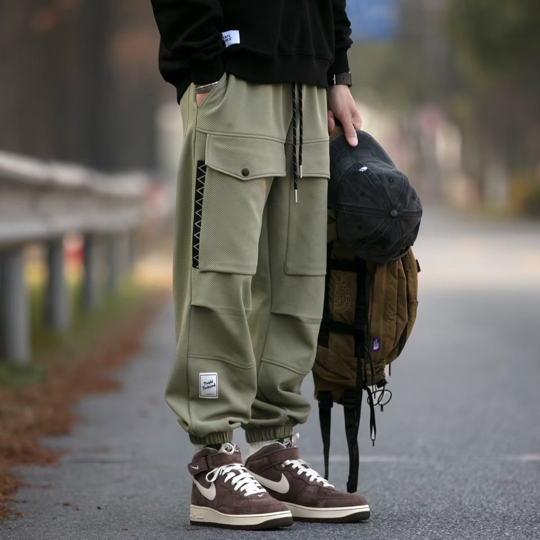 Herren weite Cargo-Jogginghose mit Kordelzug Klapptaschen und elastischen Bündchen Drune
