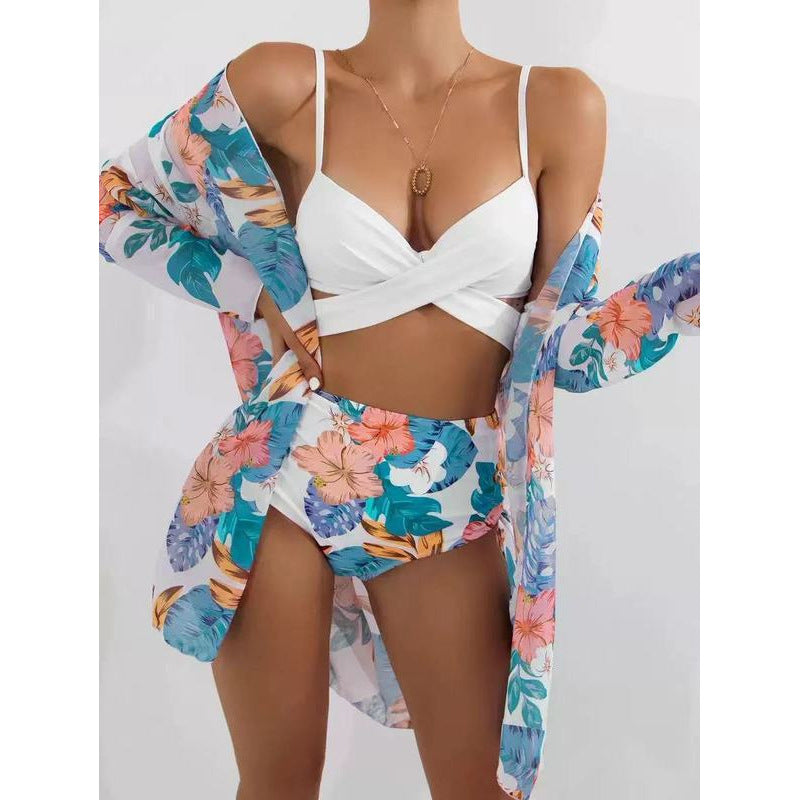Damen Bikini-Set mit hochgeschnittenem Slip und floralem Kimono Drune