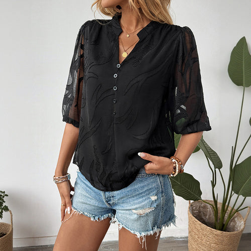 Damen Leichte Chiffon-Bluse mit Jacquardstruktur, V-Knopfleiste und dreiviertelärmeln Drune