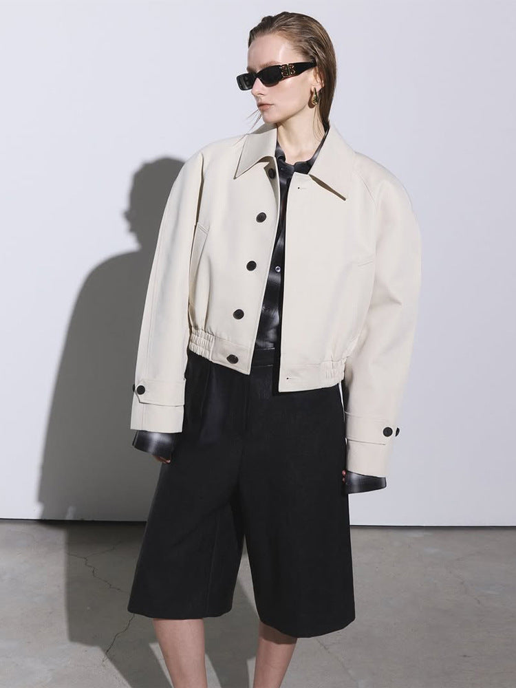 Damen Kurzer Boxy-Blouson mit elastischem Saum und markanten Knopfdetails Drune