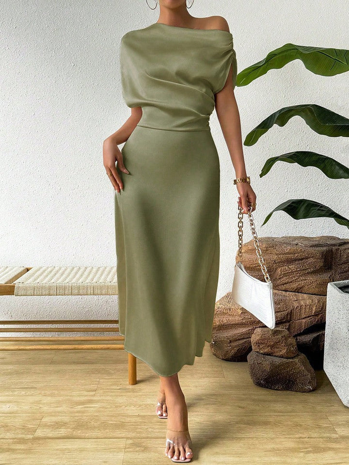 Damen Elegantes und fließendes Abendkleid mit asymmetrischem Schnitt Drune