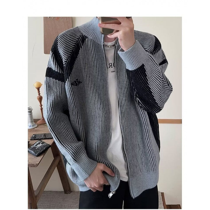 Herren modische Strickjacke mit modernem Zipper und auffälligem Streifenmuster Drune
