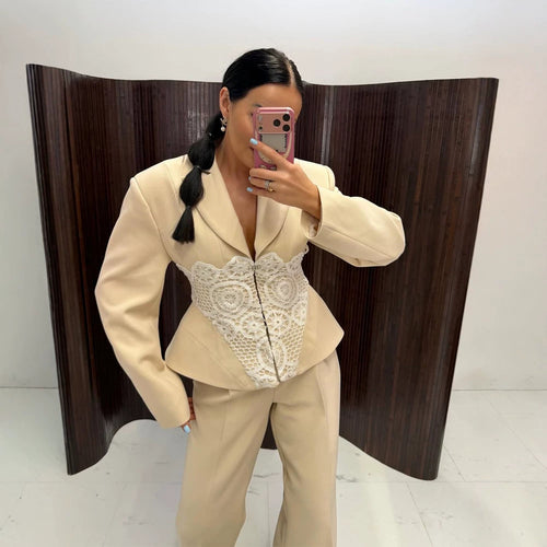 Damen Zweiteiliges Anzugset mit tailliertem Blazer, Spitzen‑Corsage und weiter Palazzohose Drune