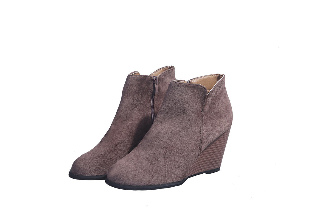 Damen knöchelhohe Keilabsatz‑Stiefelette mit seitlichem Reißverschluss Drune