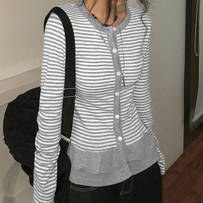 Damen nan feiner Kurzcardigan mit Knopfleiste, Spitzenkragen und welligem Saum Drune