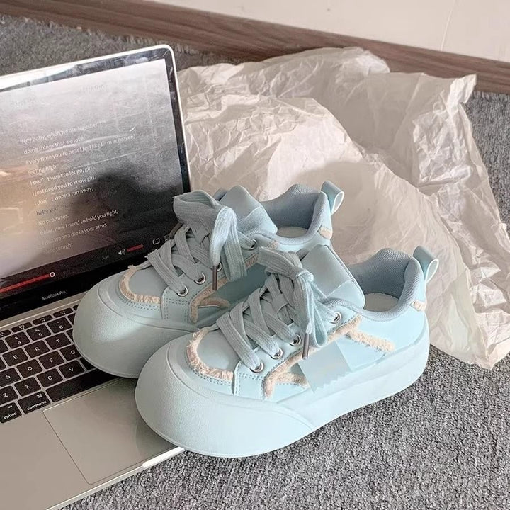 Damen Plateausneaker mit Plüschbesatz, weich gepolsterter Innensohle und skulpturierter Sohle Drune