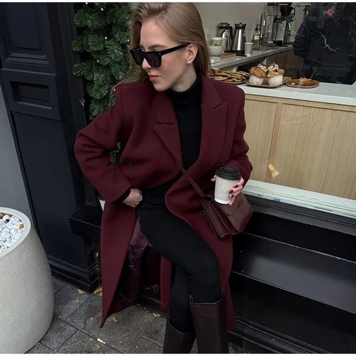 Damen nan taillierter Longcoat im Zweireiher mit Schalkragen und Pattentaschen Drune