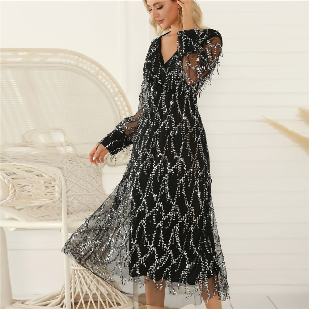 Damen Maxikleid mit Paillettenbesatz, V-Ausschnitt und transparenten dreiviertel-Ärmeln Drune