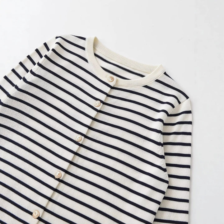 Damen Maritimer Feinstrick-Cardigan mit Zierknopfleiste und Rundhalsausschnitt Drune