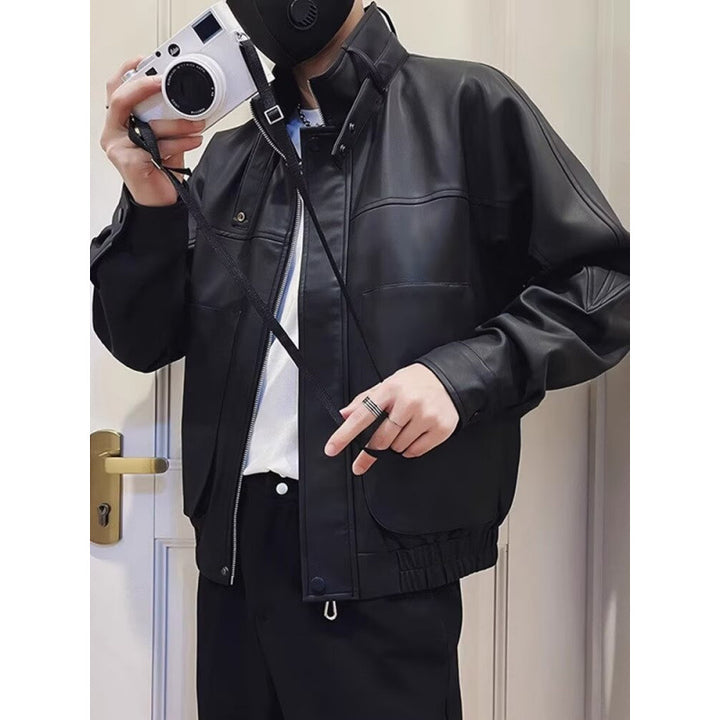 Herren Biker-inspirierte Kunstleder-Bomberjacke mit Stehkragen und elastischem Saum Drune