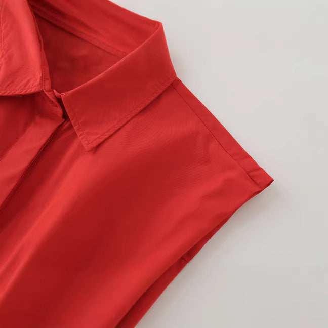 Damen Ärmellose taillierte Bluse mit Kellerfalten und verdeckter Knopfleiste Drune