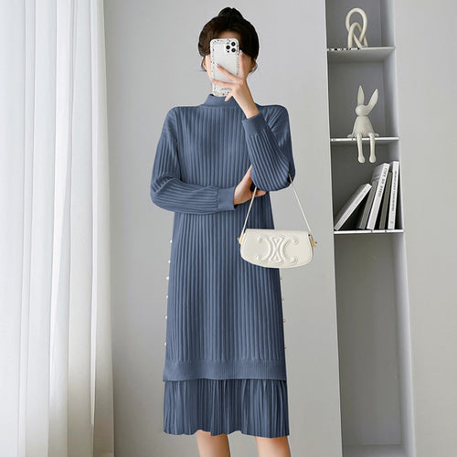 Damen elegantes Strickkleid mit modischem Rippdesign und Perlknopfdetails Drune