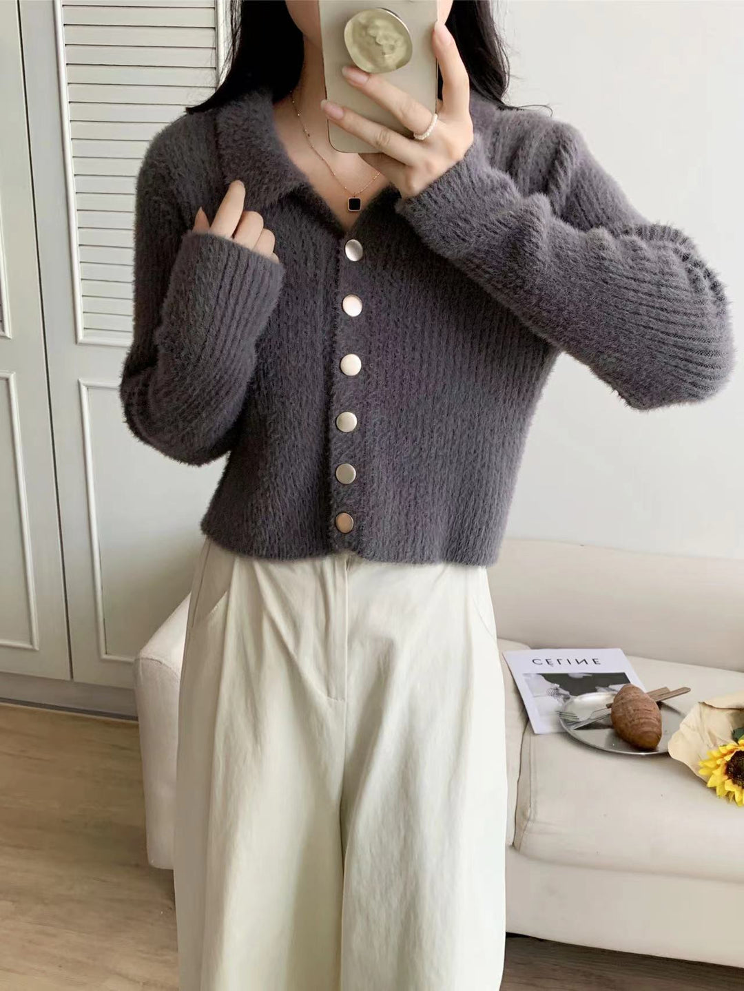 Damen Modische Kurzstrickjacke mit Knopfdetails und V-Ausschnitt Drune