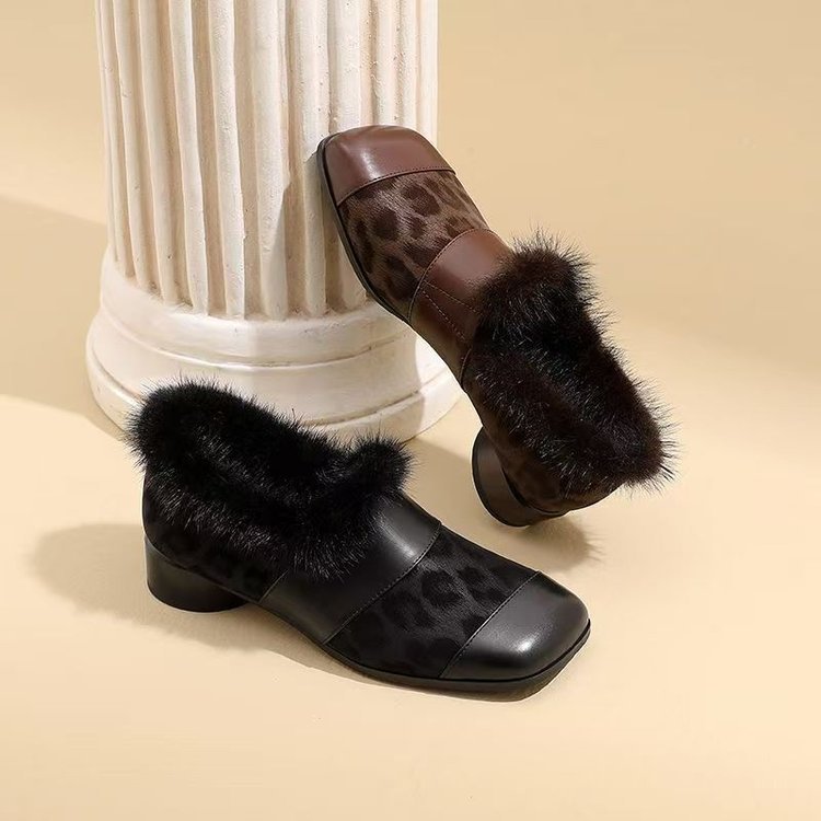 Damen Stilvolle Slipper mit Fellbesatz Drune