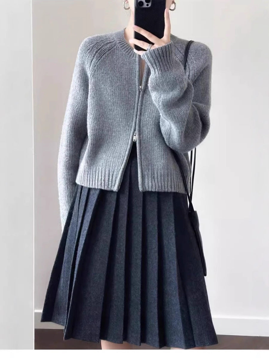 Damen Kurzjacke aus softem Feinstrick mit durchgehendem Reißverschluss und geripptem Saum Drune
