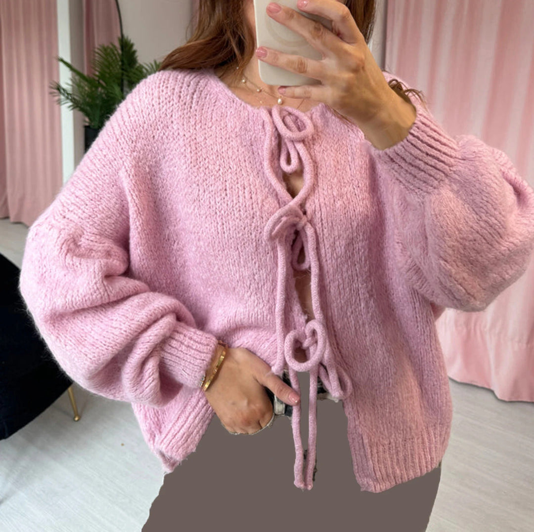 Damen Kuscheliger Strickcardigan mit großzügigem Schnitt und dekorativen Kordeln Drune