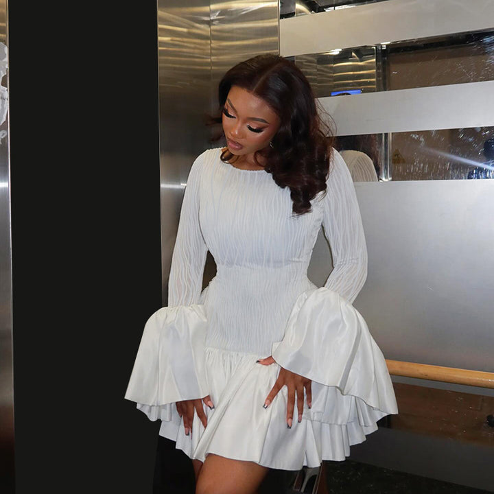 Damen Elegantes kurzes Kleid mit Volantärmeln und strukturierter Oberfläche Drune