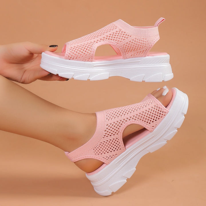 Damen nan Strick-Sandalette mit Fersenriemen, offener Zehenpartie und dämpfender Plateau-Laufsohle Drune
