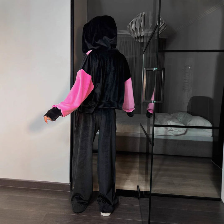 Damen kurze Velours-Zipperjacke mit V-förmigem Einsatz, überschnittenen Ärmeln und elastischem Saum Drune