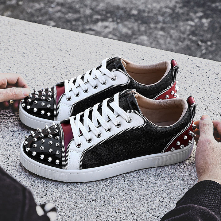 Damen glitzernder Low-Top Sneaker mit spitzem Nietenbesatz und gepolstertem Lederfutter Drune