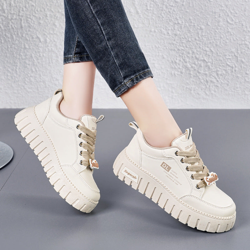 Modische orthopädische Damen-Sportschuhe mit Plateausohle