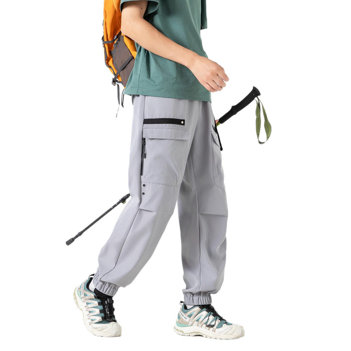 Herren weite Cargo-Jogginghose im Tech‑Utility‑Look mit elastischem Bund und multifunktionalen Klapptaschen Drune