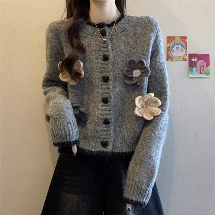 Damen verspielte Strickjacke mit Herzknopfverschluss und floralen Applikationen Drune