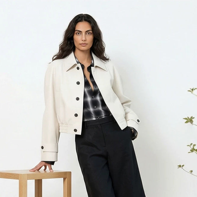 Damen Kurzer Boxy-Blouson mit elastischem Saum und markanten Knopfdetails Drune