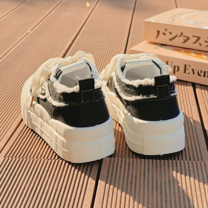 Damen Stilvolle Chunky Sneakers mit weißer Plattform und robustem Obermaterial Drune