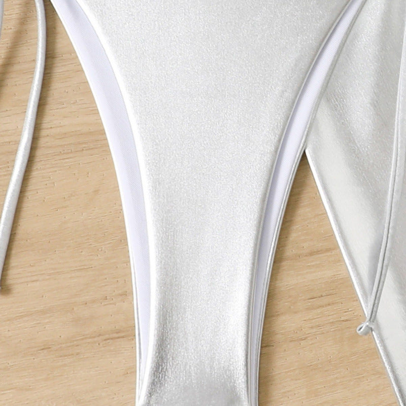 Damen glänzendes Bikini-Set mit verstellbaren Trägern und Wickelrock Drune